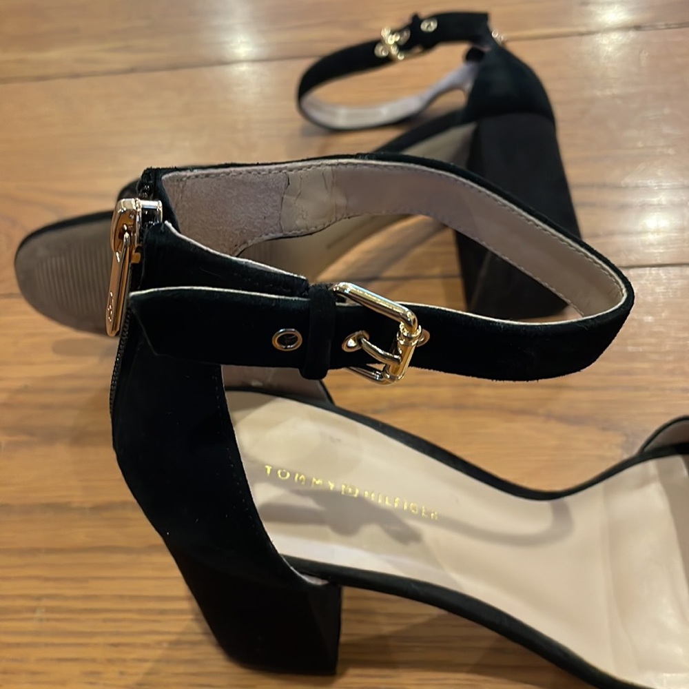 Heels - Picture 2 of 2